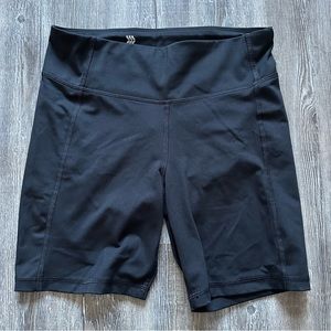 All In Motion Bike Shorts Sz Small
